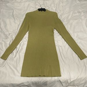 Dress - mini dress long sleeve with short front split